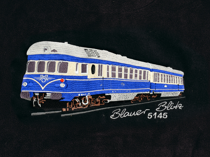 Fleecegilet schwarz mit Stickmotiv Dieseltriebwagen 5145 Blauer Blitz